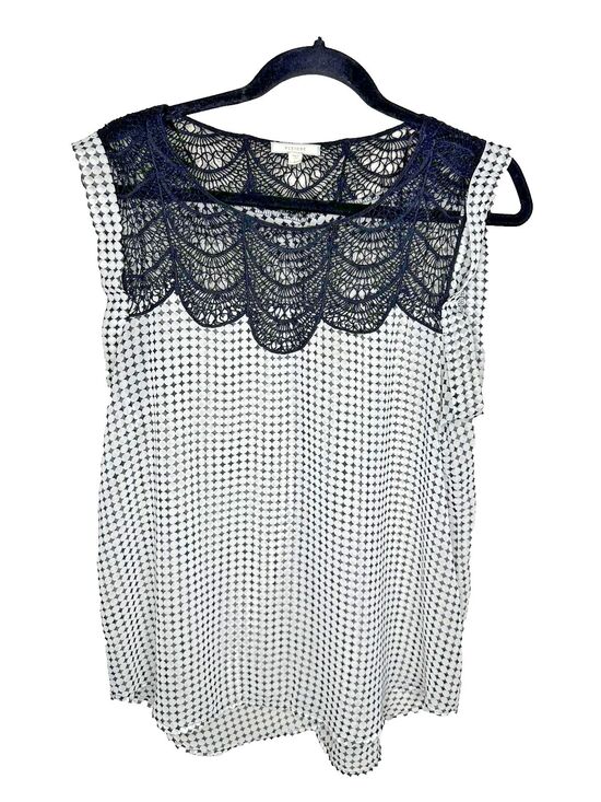 Pleione Tops - Pleione Blouse Womens Large Lace Yoke Sleeveless Geometric Scalloped Black White
